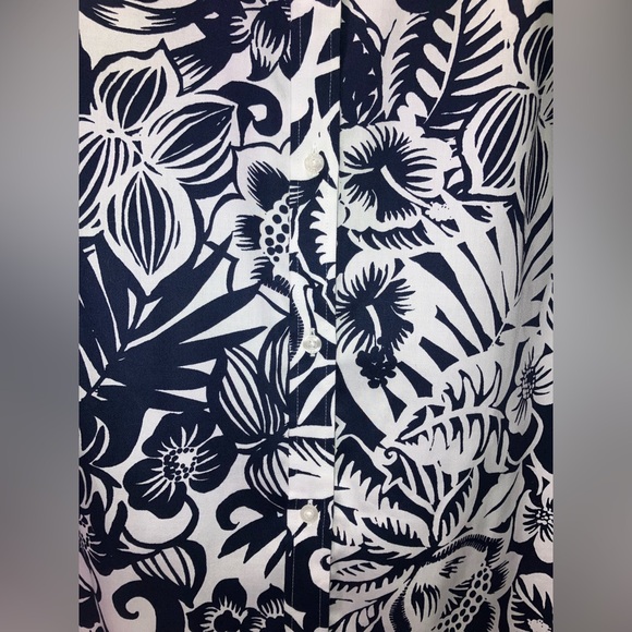 Chaps Women's No-Iron Button-Front Blouse with Blue and white Floral pattern 1X - Picture 4 of 11